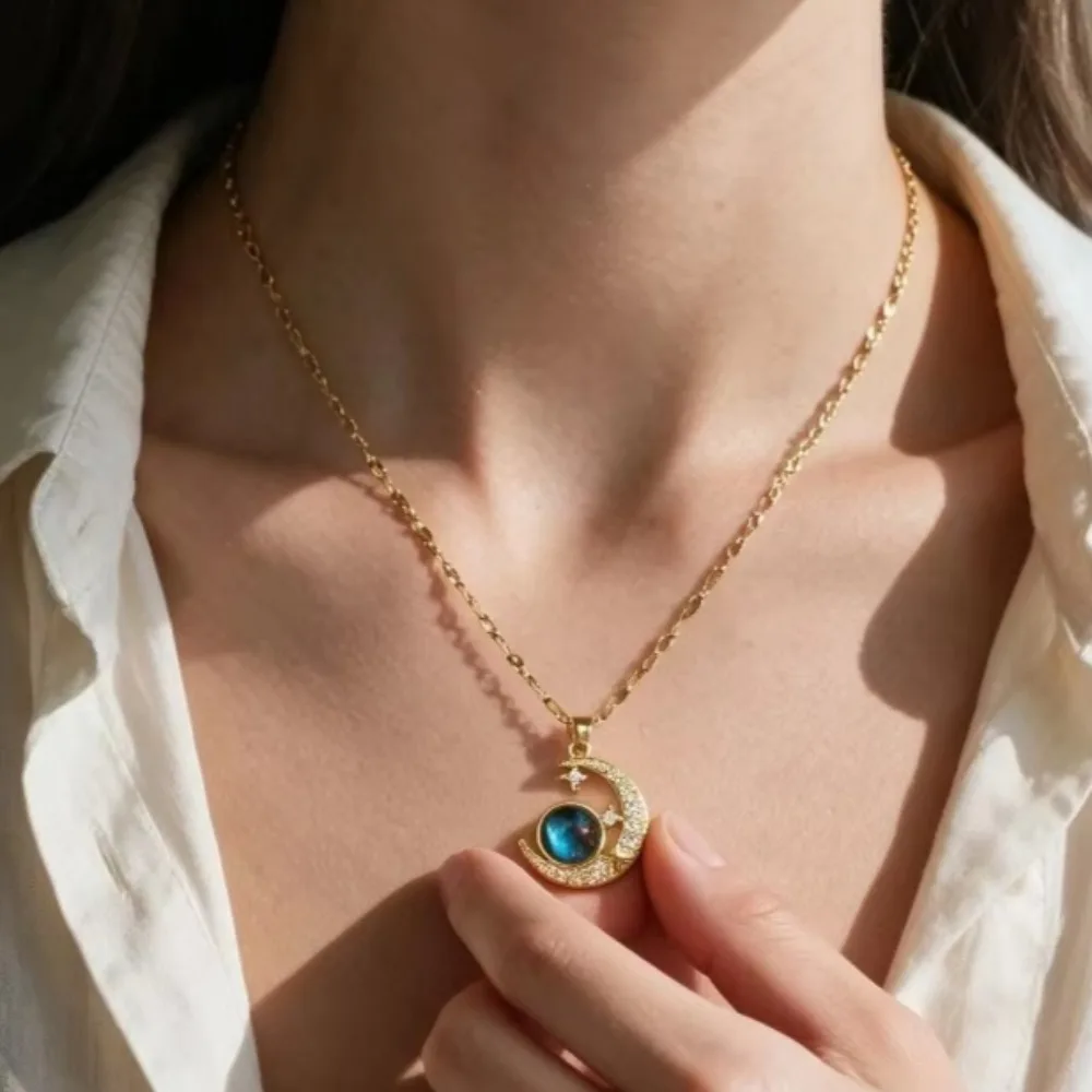 Gold Plated Moon Star Blue Planet Pendant Necklace Women Fashion Jewelry for Casual Travel Evening Party Accessories