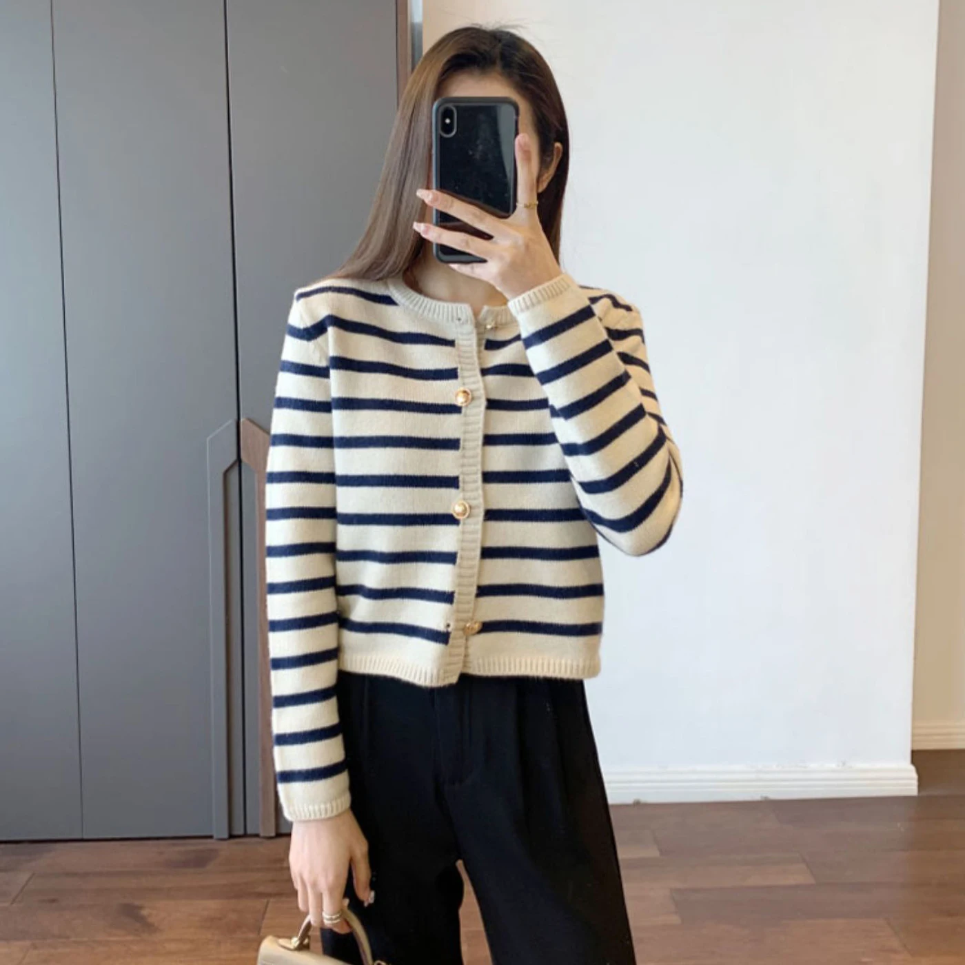 Korean Fashion Sweater Cardigan White Black Striped Knitted Sweater Women 2023 Winter Short Cardigan Long Sleeve Cardigan Female