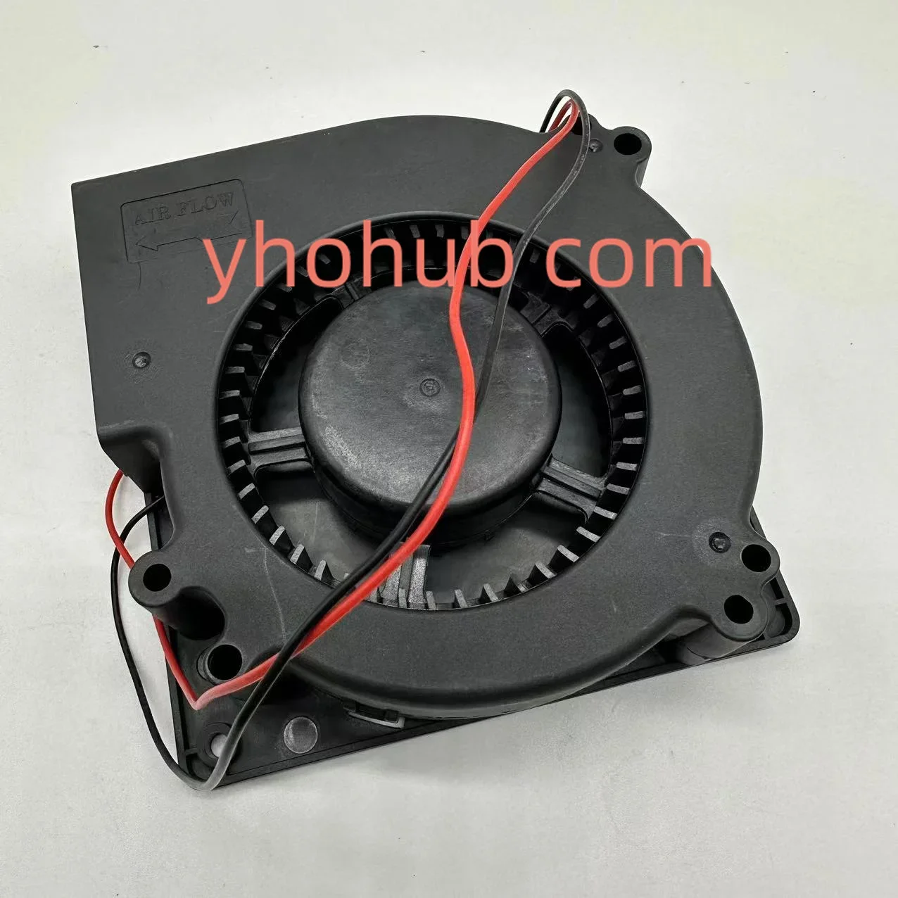 BFC1212B DC 12V 1.1A 120x120x32mm 2-Wire Server Cooling Fan