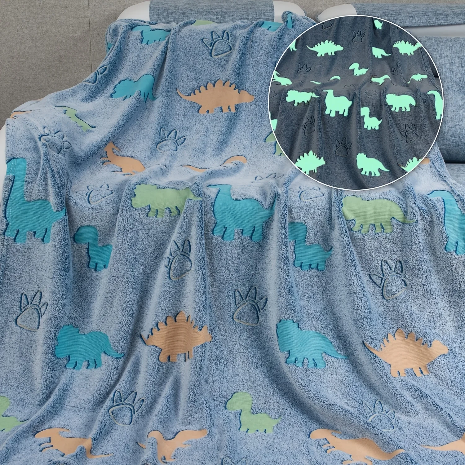 

Glow in The Dark Dinosaur Throw Blanket Dinosaur Flannel Glowing Blanket for Bed Sofa Couch Birthday Gift for Kids and Adult