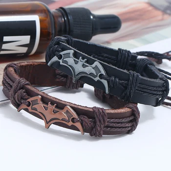 DC 슈퍼 히어로 애니메이션 피규어 배트맨 빈티지 블랙 레드 가죽 팔찌, 남성 여성 의류 액세서리, 어린이 장난감 생일 선물 