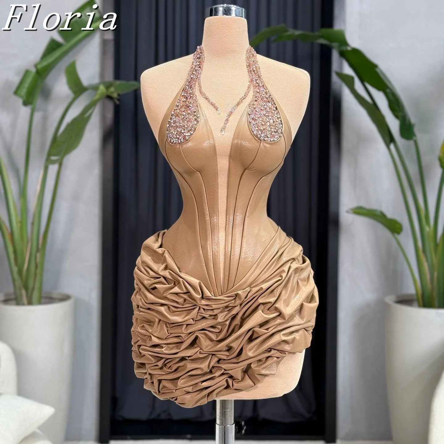 Fashion Sexy Halter Neck Mini Party Dress Bodycon Sleeveless Ruffles Short Prom Party Dresses Vestidos Para Eventos Customized