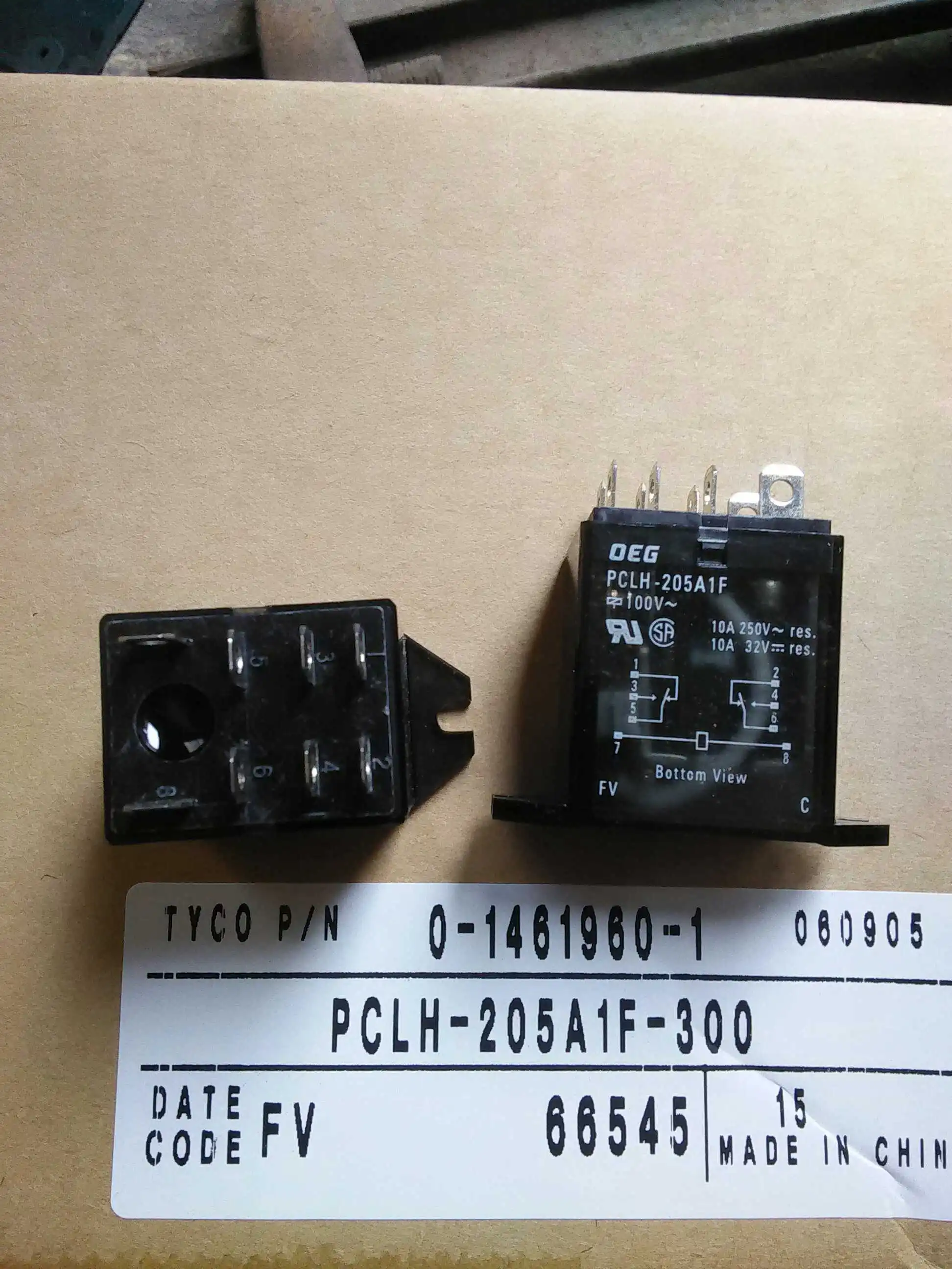 

PCLH-205A1F 100VAC 10PCS