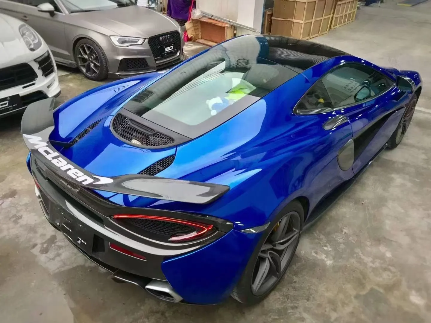 

suitable for Novi Style Carbon Fiber Rear Spoiler McLaren 540C570S570GT
