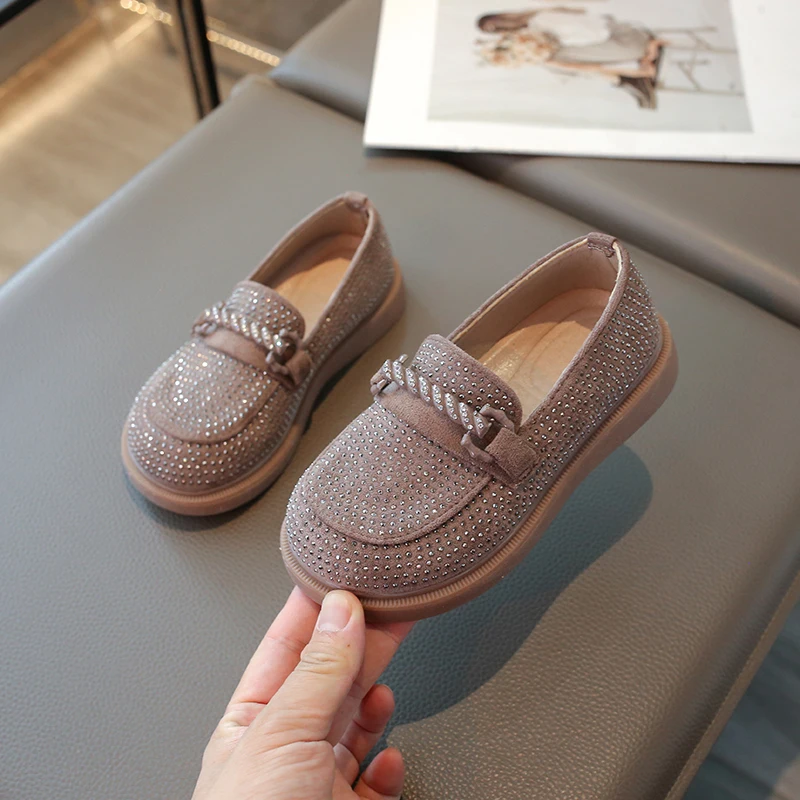 Kids Rivets Leather Shoes 2025 Spring Autumn Fashion Sweet Children Loafers Flats Slip-on for Girls Bling Shiny Shoes