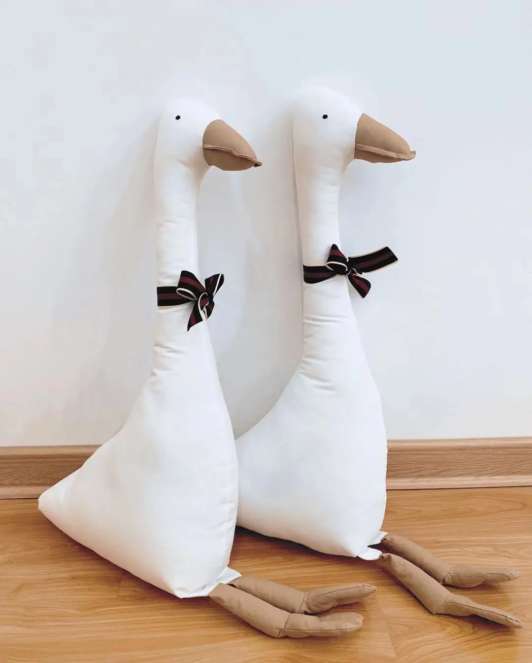 Ins Nordic Big White Goose Children's Room Decoration Baby Accompany Play Pillow Doll Plush Stuffed Toys Soft Doll Photography