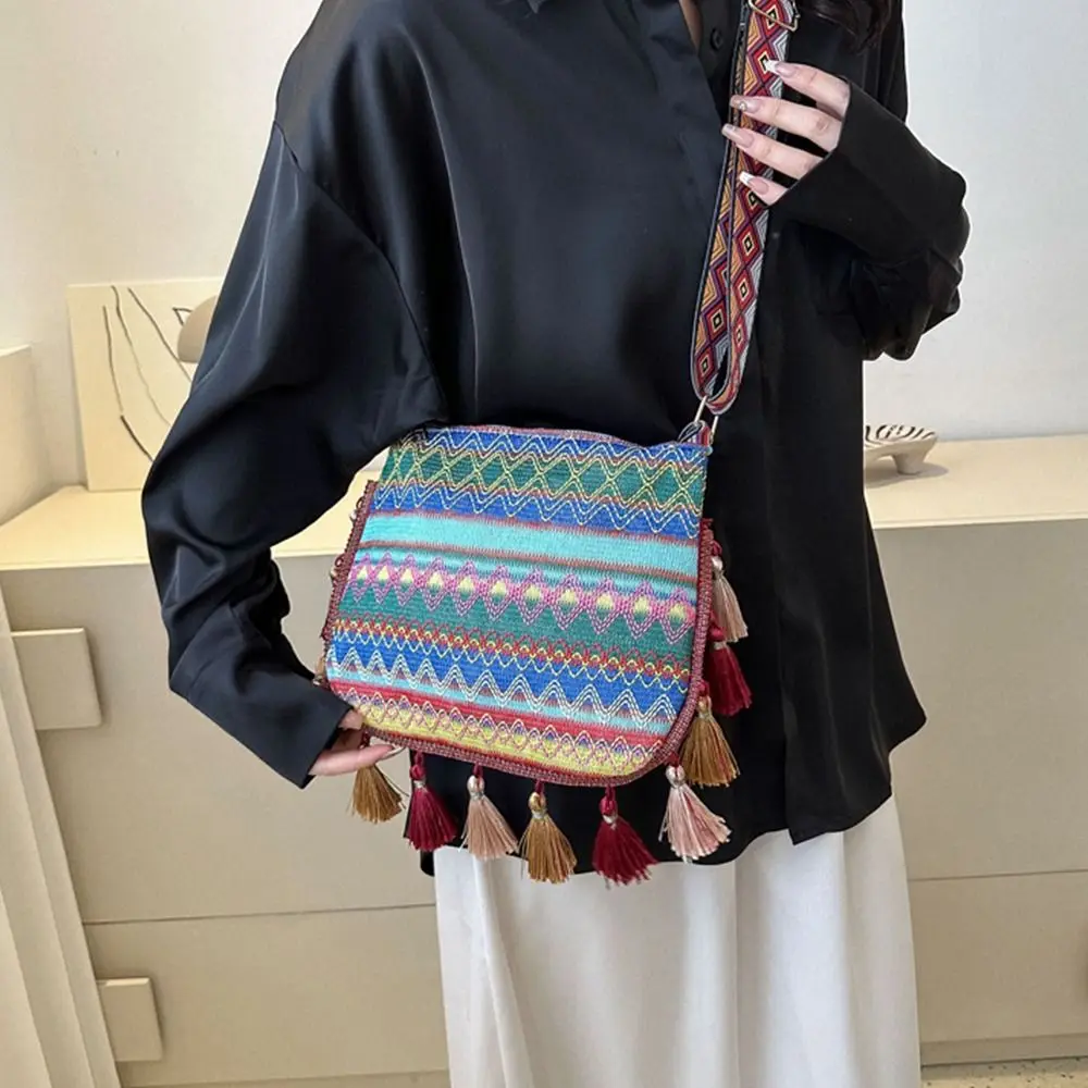 Ethnic Style Women\'s Bag Tassel Large Capacity Colorful Crossbody Bag Fashion Geometric Woven Shoulder Bag Trend Messenger Pouch