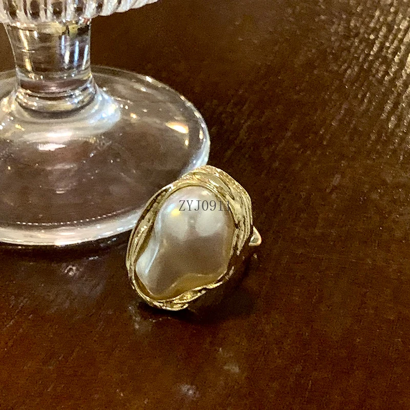 ヨーロッパとアメリカの宮廷スタイルの不規則なパールリング個性誇張されたオープン人差し指リングレトロリング