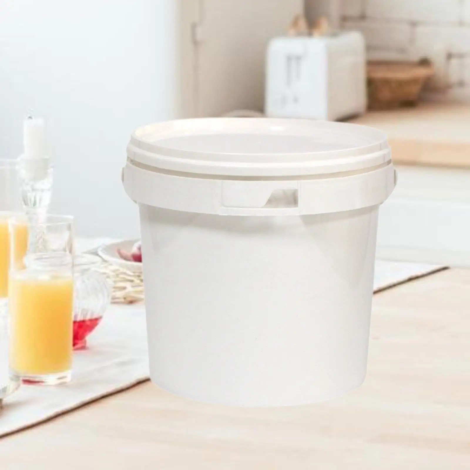 

13L PP Bucket with Lid and Carrying Handle 10.2inchx11.6inch for Pigment Versatile Milk Tea Bucket White Pail