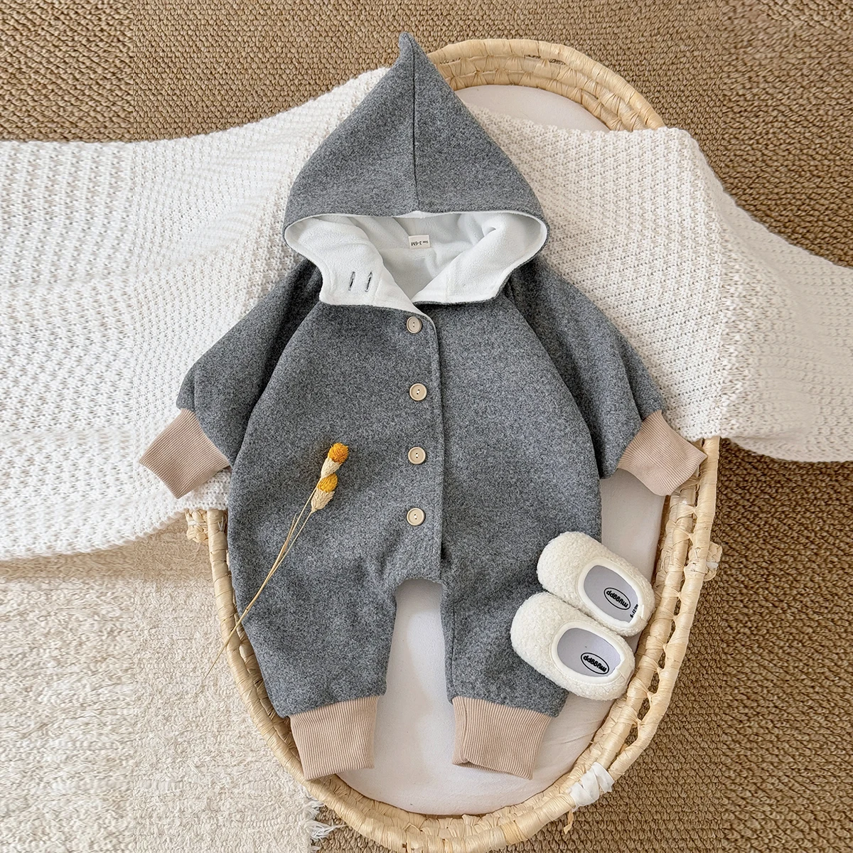 

Winter Newborn Baby Boys Girls Jumpsuite Cute Rainbow Printed Long Sleeve Hooded Baby Rompers Onepiece Soft Daily Baby Clothing