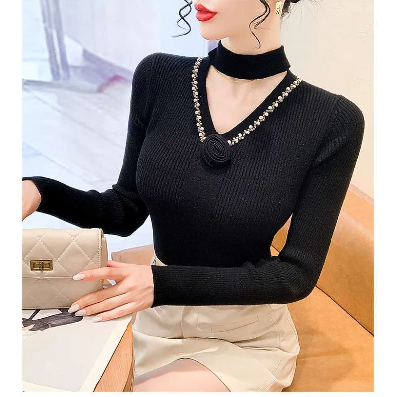 2025 Neue Herbst Sexy Hohl Pullover Feminine V-need Schlank Bodenbildung Mode Top