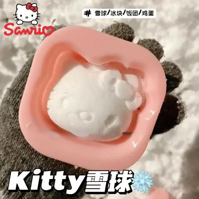 Sanrio anime Hello Kitty cartoon Kawaii winter snowball fight snowball rice ball mold snowman multifunctional DIY toy small gift