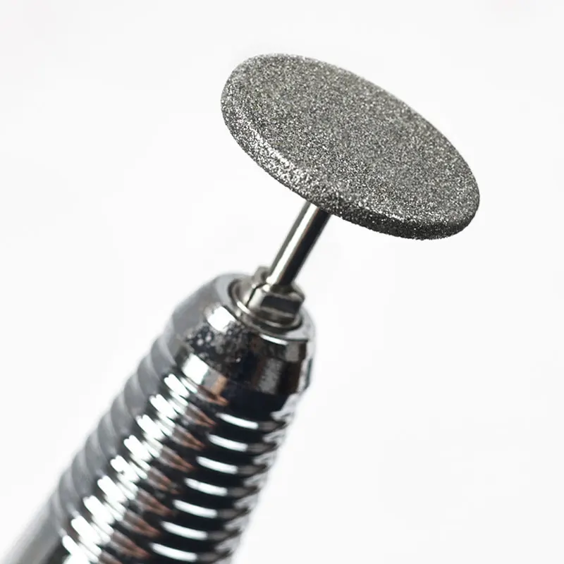 Punte da trapano in metallo diamantato per unghie Disco Pelle morta Callo Lima per piedi elettrica Albero per rimozione calli Testa per molatura per unghie Strumenti per manicure