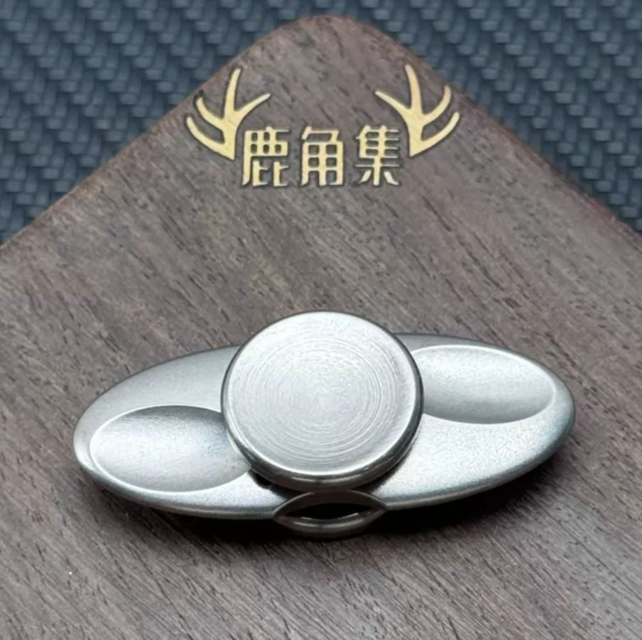 Used EDC NOVO Bamboo Dragonfly Wu fidget spinner metal decompression toy