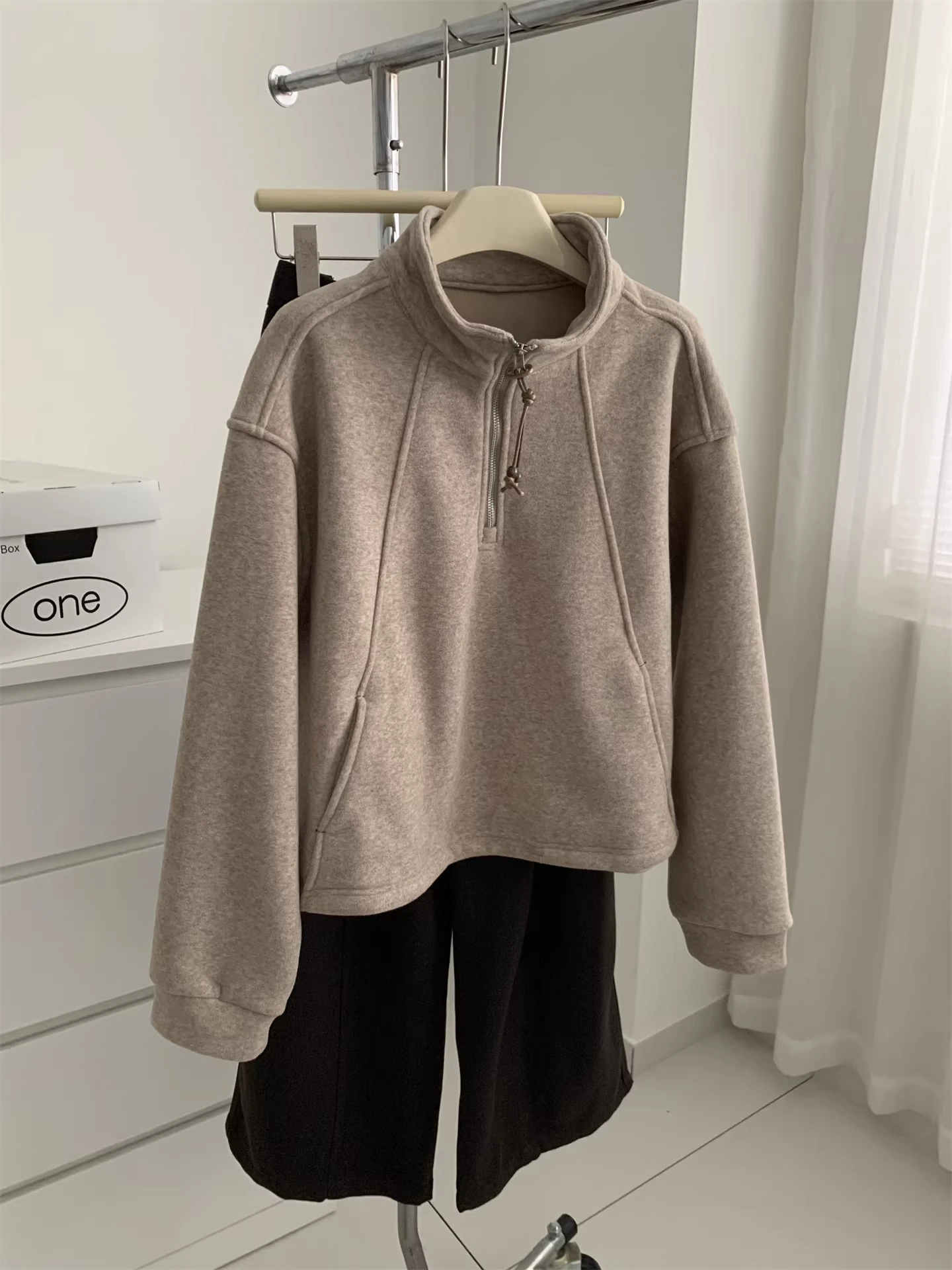 

Soft Retro Oatmeal Color Hooded Half Zipper Women's Sweatshirt Autumn Winter Slimming Youthful Jacket Korean Style Loose Fit