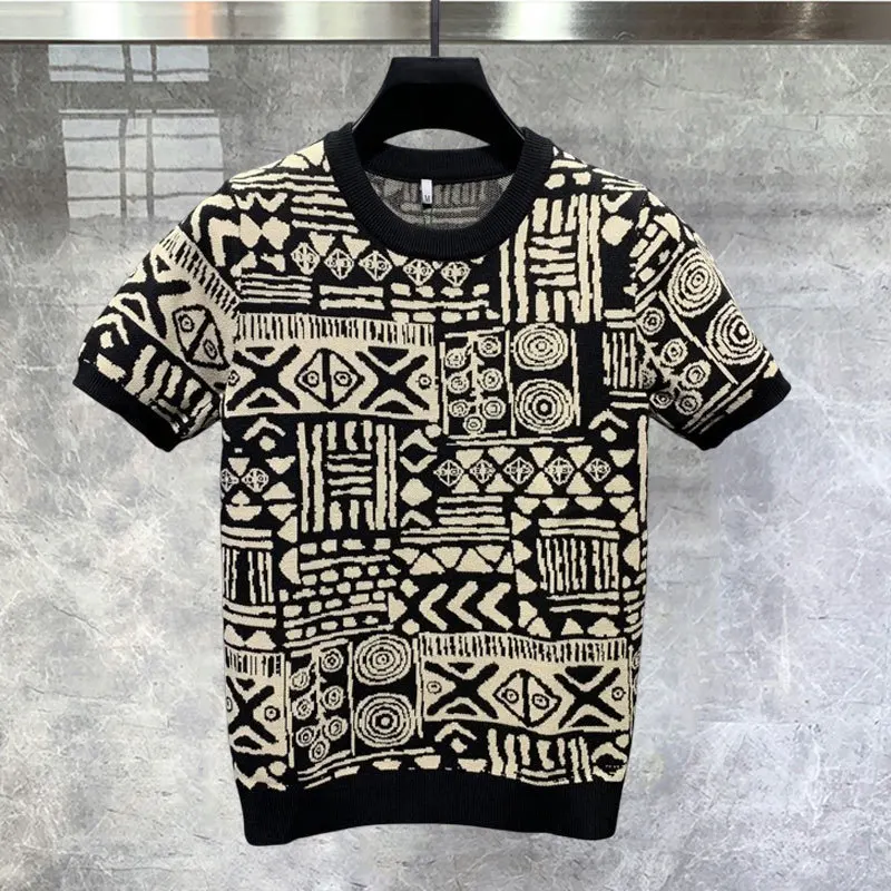 Korean Top Quality Slim Bottomed Shirt Geometry Pattern Short Sleeve T-shirt Streetwear Letter Print Knitted Sweater Tshirt Male