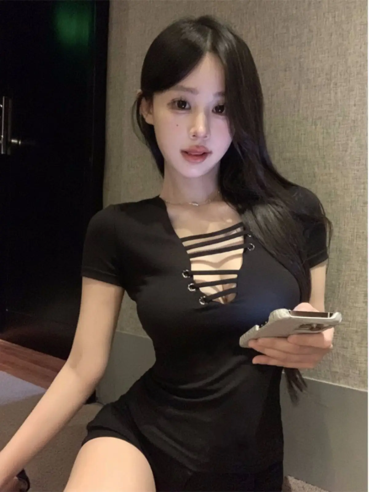 2024 Summer Women Pure Desire Temperament Hottie Black Korean V-neck Lacing Design Slim Short Sleeve Affordable Unique Tops