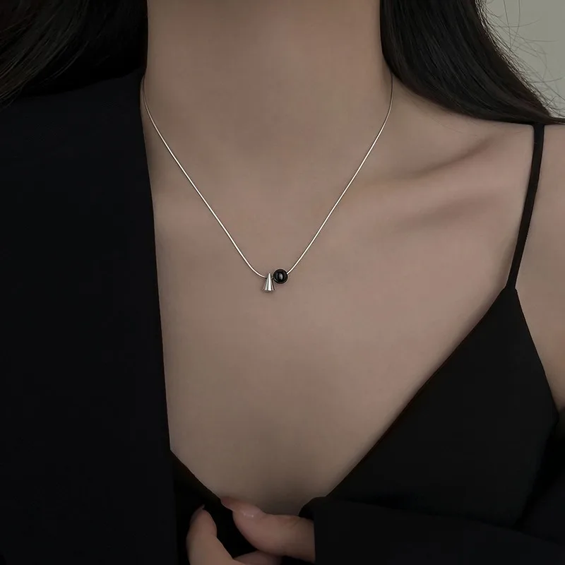 Simple Fashion 925 Sterling Silver Black Agate Round Bead Cone Pendant Choker Necklace for Woman Personality Jewelry Accessories