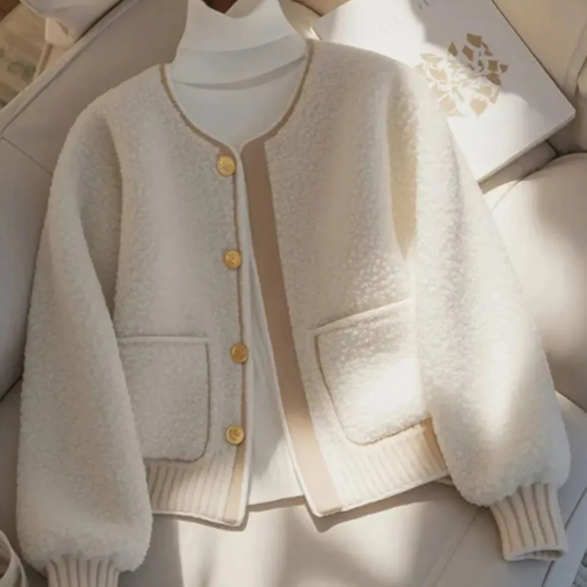 White Fleece Short Coat Women's Long-sleeved High-end Autumn 2026 Fashion All-match Sweater Top Y2K Gentle O-Neck Chic Outwear