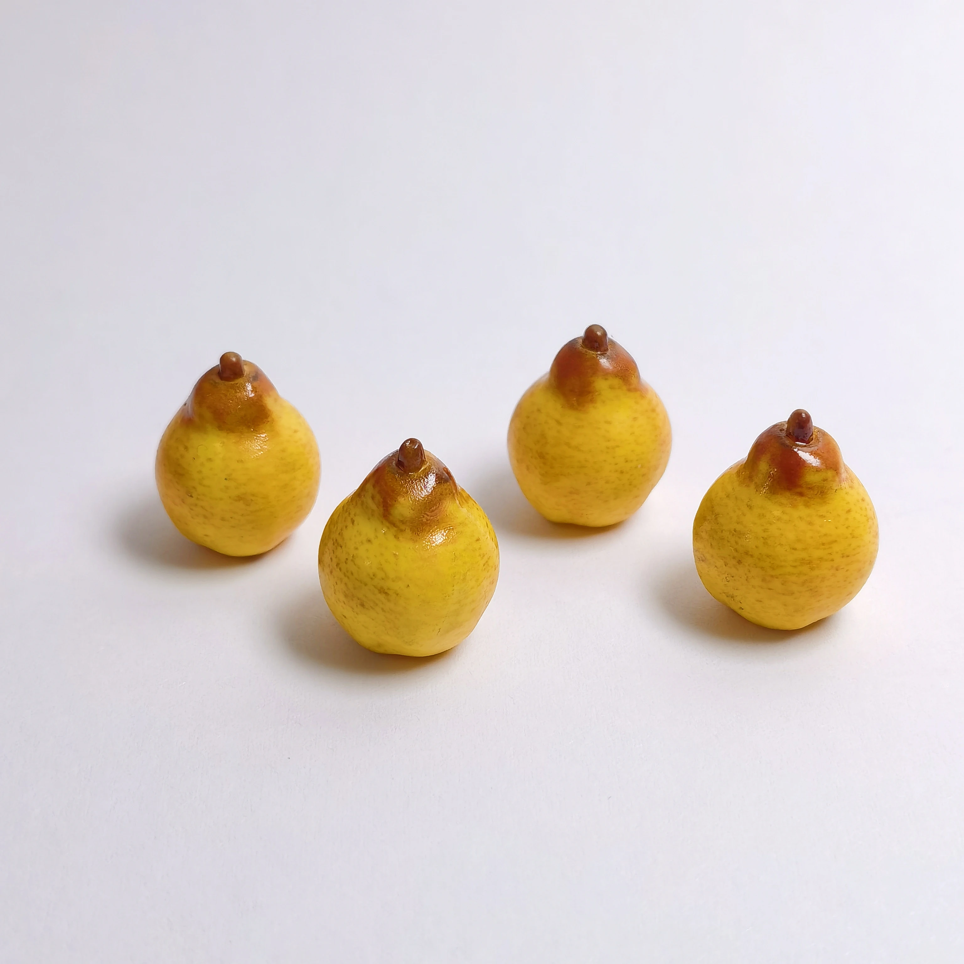 Miniature Fruit Model 3D Pear 100Pcs Realistic Simulation Fruit for DIY Doll house Decor Set Hot Sale