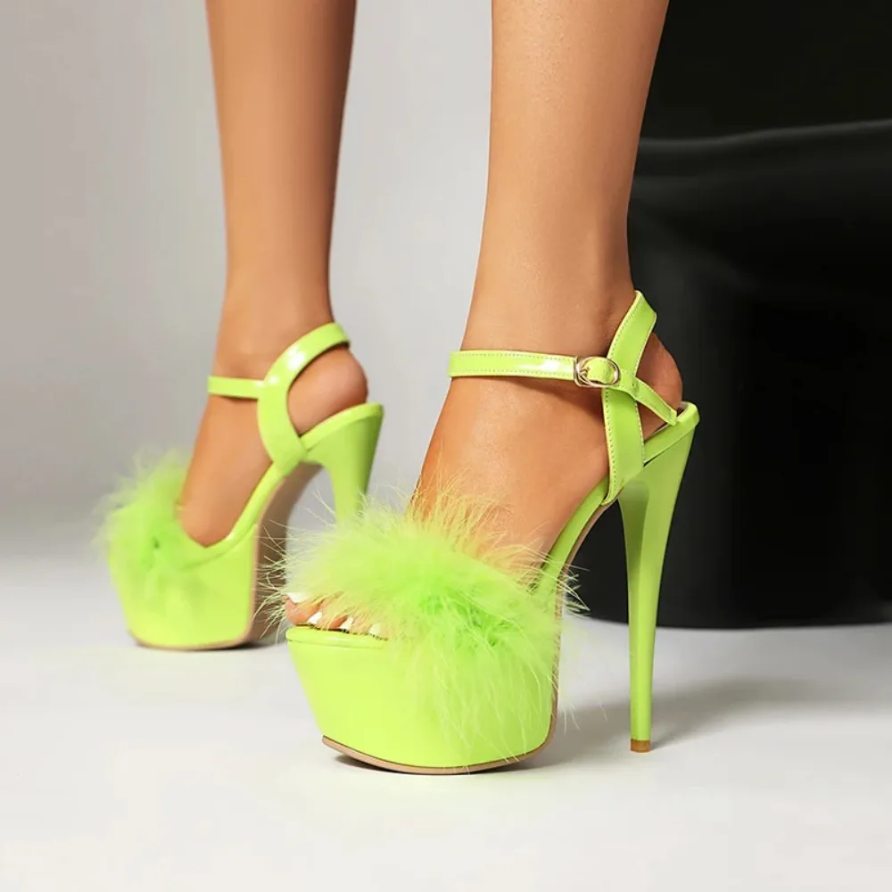 

Plus Size Glossy Patent Leather Inlaid Faux Fur High Platform Ultra Hollow Slim Heel Sexy Nightclub High-Heeled Sandals