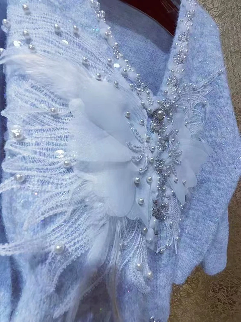 Luxury Genuine Feather 3D Butterfly Pearls Beaded Stitch maglieria Cashmere Cardigan Coat per capispalla da donna maglione 2024