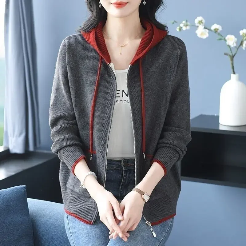

New Cardigan Female Spring Autumn 2026 Fashion Hooded Sweater Coat Women's Western Style Knitwear Loose Zipper Jacket Mother Top