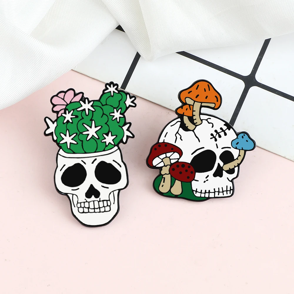 Creative Skull Series Brooch Skeleton Enamel Pin Jacket Backpack Lapel Pins Denim Badge Women Men Fashion Festival Jewelry Gift