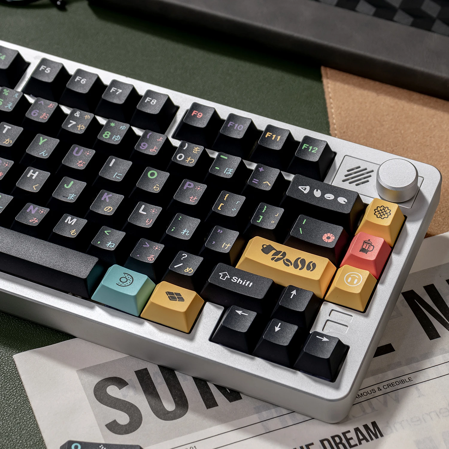 

Black Donut Dessert keycaps 136 keysCherry Profile Dye-Sublimate PBT Keycap sets For MX Mechanical Keyboard Anne GH60