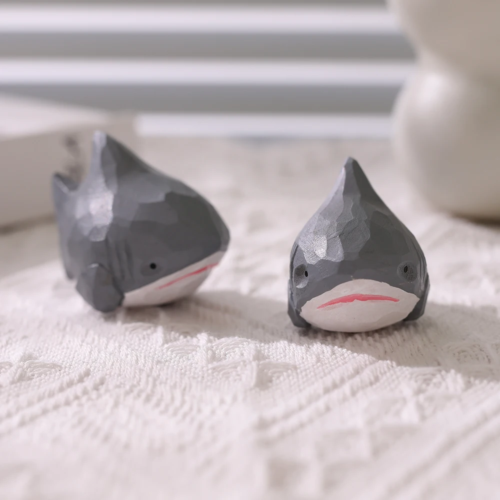 Handcrafted Wood Carving Home Decorations Decoraciones Para El Hogar Desk Accessories Room Decor Handmade Shark Statue Decor