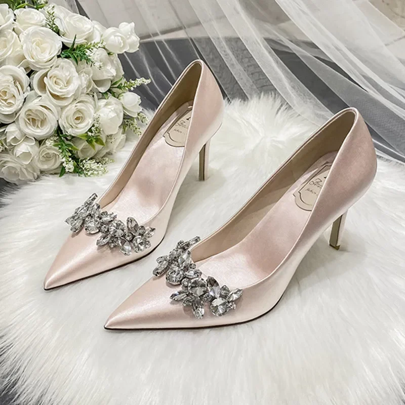 Sapatos de casamento nupcial para mulheres, seda falsa, cetim, strass, cristal, bombas rasas, estilete, salto alto, champanhe branco, novo