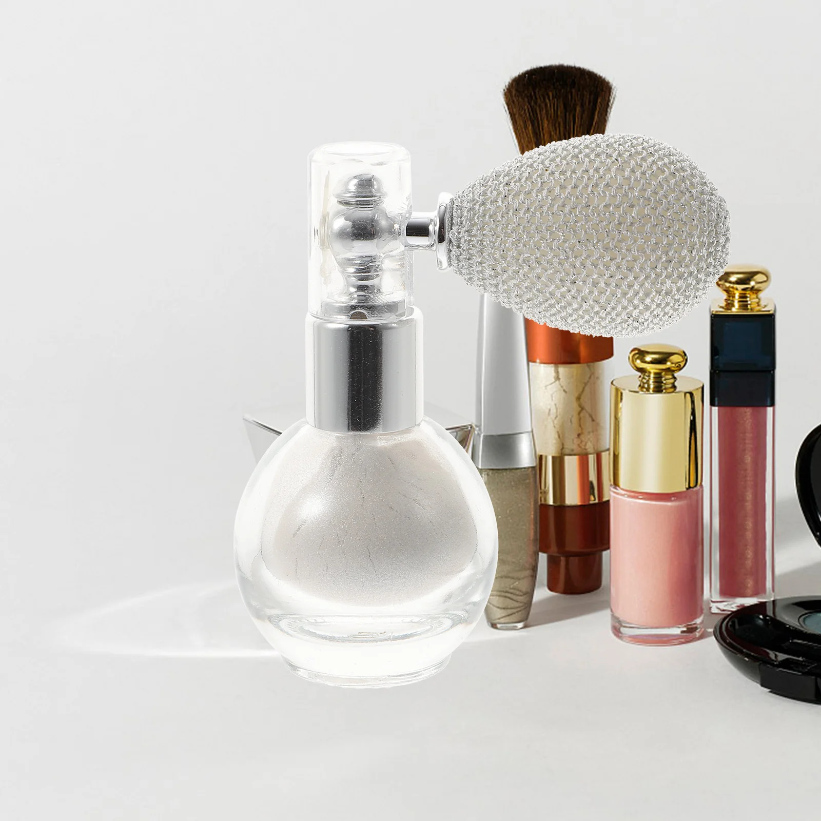 Glitzer-Sprühpulver für Frauen, schimmerndes Körper-Highlighter-Spray, einfach zu verwenden, tragbarer Sparkle-Nebel für Make-up, Gesichtshaar, Glanz