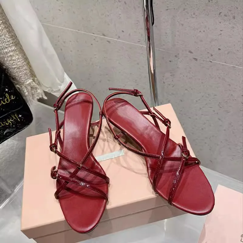 

Thin-Strap Low-Heeled Buckle Open-Toe Sandals French Style Retro Temperament Stiletto Heels Simple Comfortable Party Women Shoes