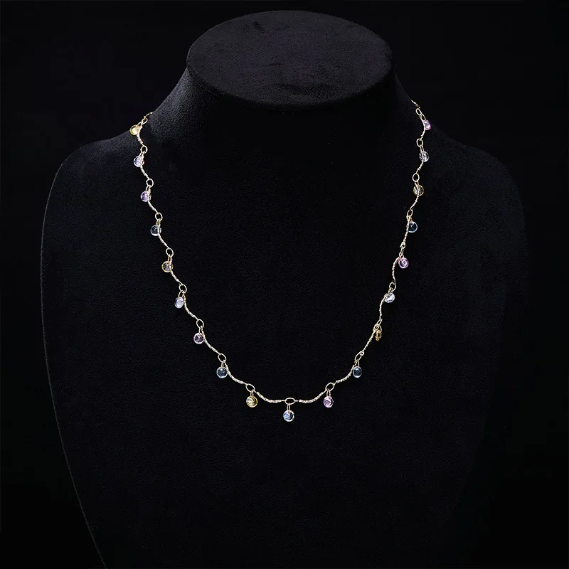 Accessori per collane con bracciale in zirconi colorati geometrici di lusso semplici e leggeri, un stile di nicchia e un lusso leggero