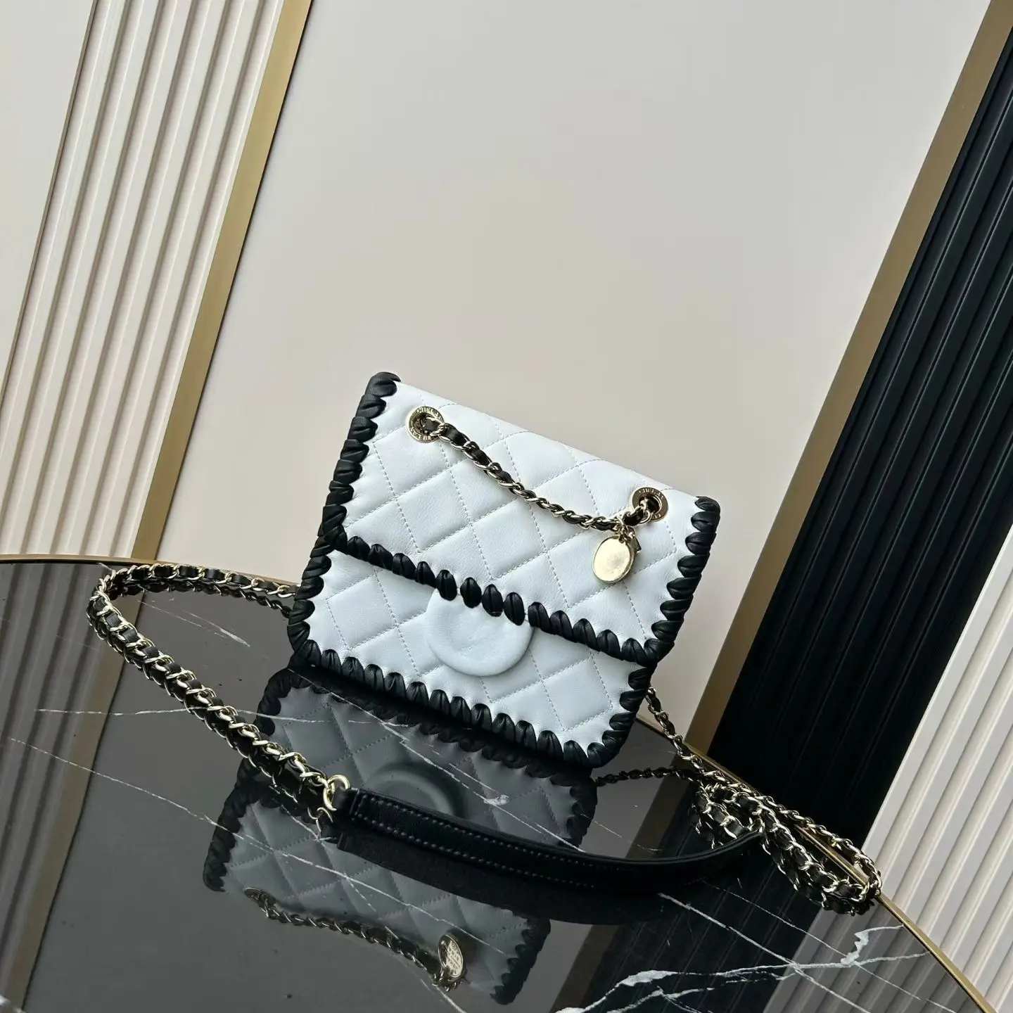 White Black Contrast Diamond Quilted Flap Chain Bag for Women, Luxury Crossbody Mini Purse with Hand Woven Edge & Gold Leather Woven Chain