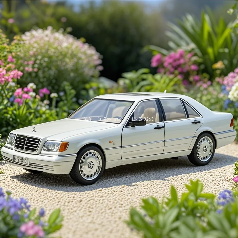 

1:24 Mercedes-Benz W140 320SEL Classic Car Alloy Car Model Sound and Light Pull Back kids Toy Collectibles Birthday gift 30