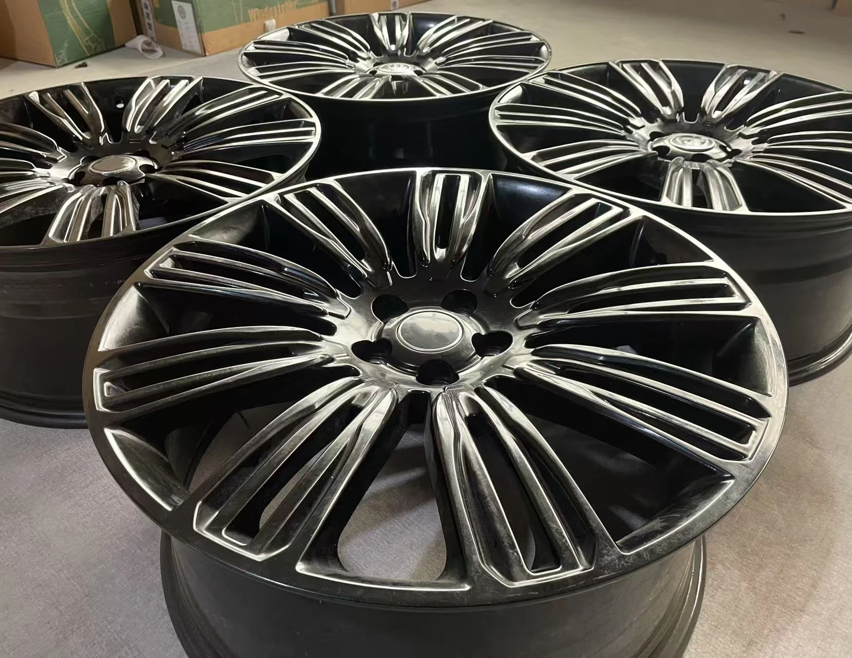 

for New 22 Inch Forged Aluminum Casting Wheels Design 9.5J ET0 5x120 72.6 M14x1.5 Five Spoke Black Finish Five Pieces Range