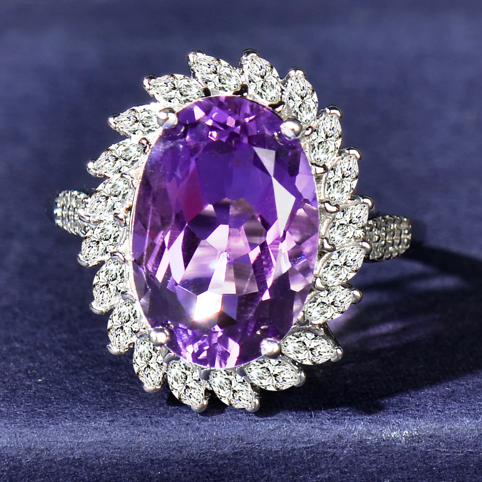 

Серебро 925 пробы с инкрустацией из натурального аметиста, подходит для женщин, женское кольцо, регулируемое, элегантное, модное, роскошное, с ощущением класса, элитный, праздничный подарок, подарок на День святого Валентина, подарок на День матери, подар