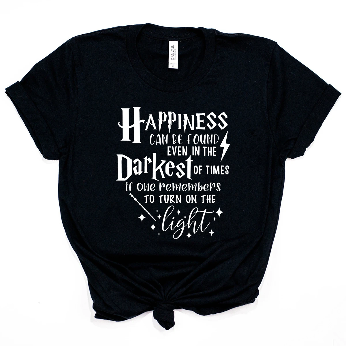 La felicidad se puede encontrar en el más oscuro de los tiempos, camiseta inspirada para mujer, camiseta de mago con cita de Dumbledore, Tops escolares mágicos