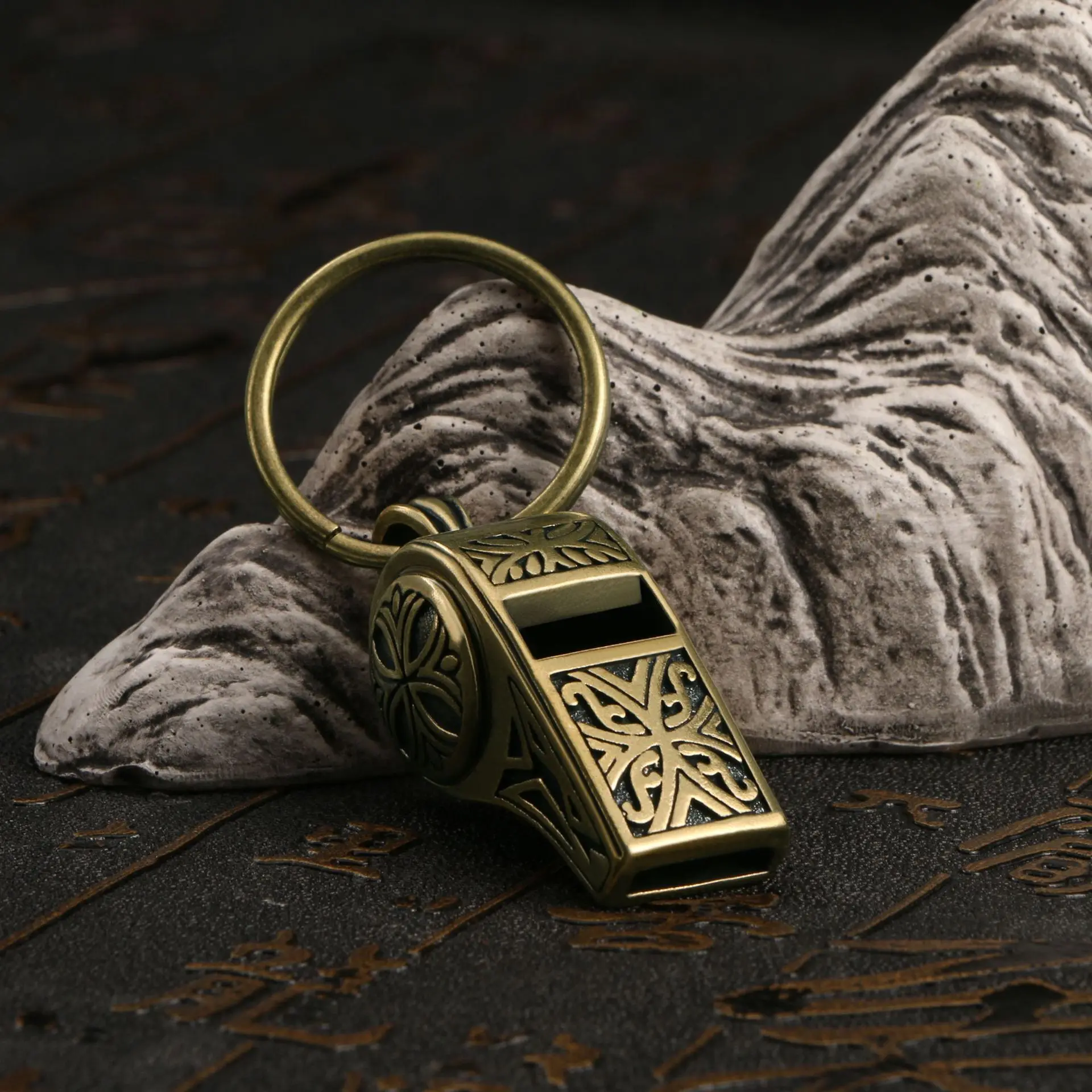 Retro Brass Whistle Car Key Chain Pendant Men's and Women's Outdoor Survival Tools Whistle Necklace Key Chain Hanging