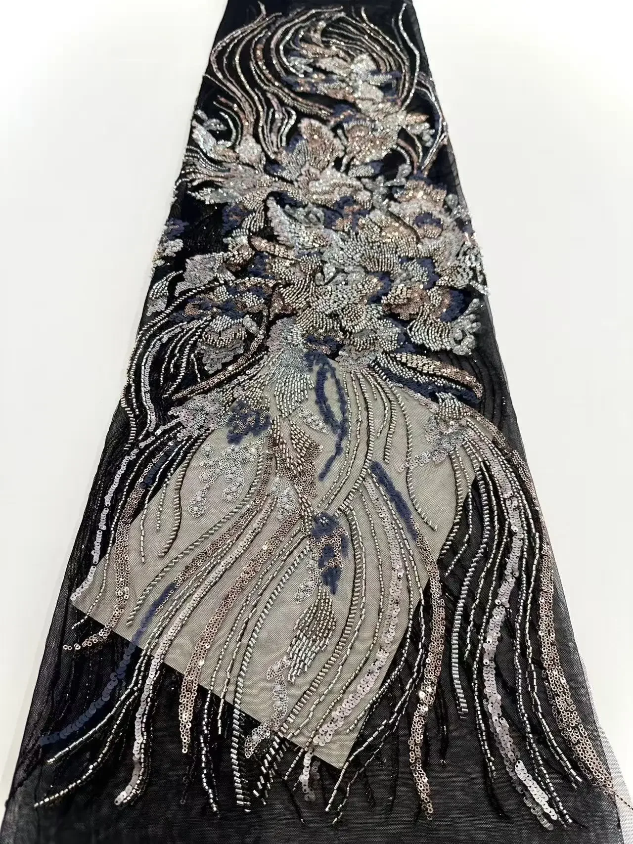 Высококачественное и элегантное новое модное платье ручной работы с вышивкой из бисера и кружевной ткани из бисера из Франции.