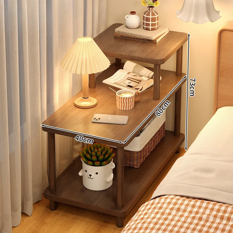 

Прикроватная тумбочка в винтажном стиле, простая, многоуровневая, с узкой полкой для хранения, маленькая, низкая.