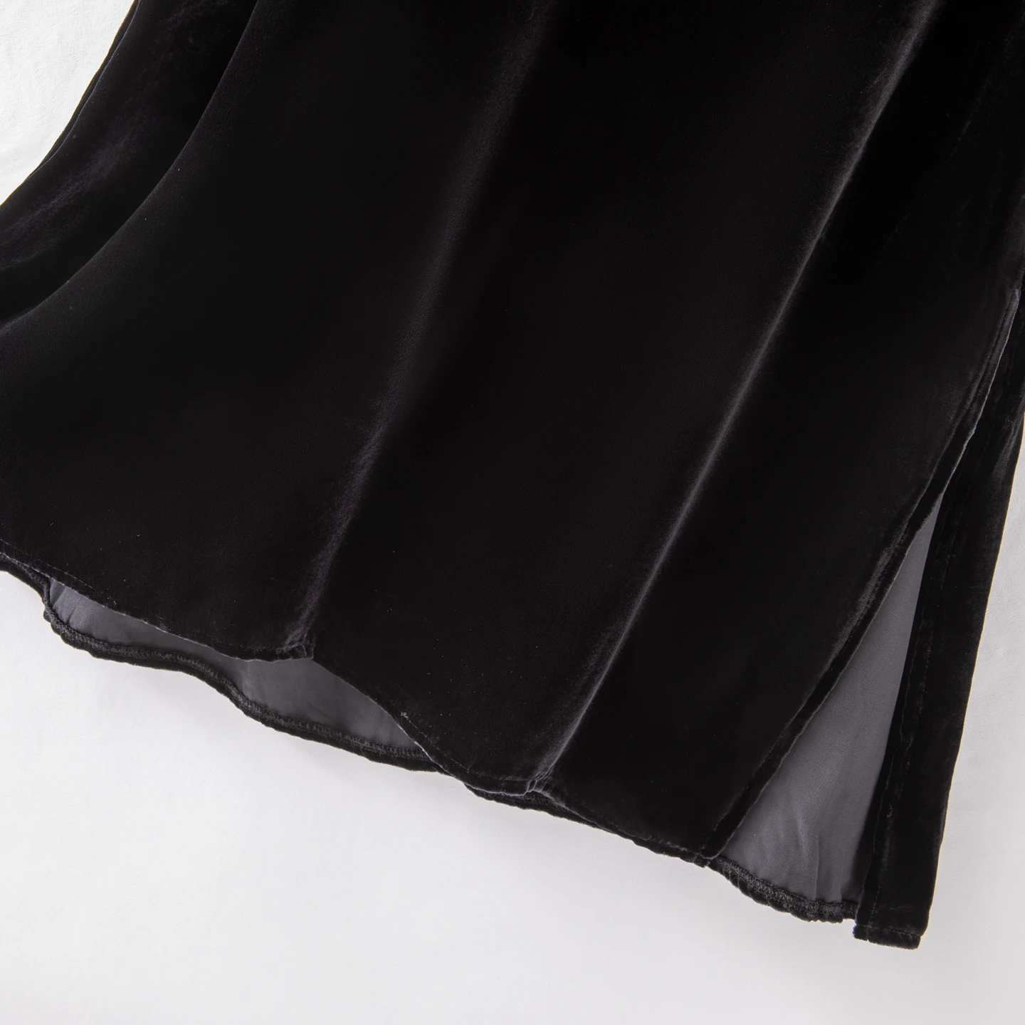 2025 여성용 초가을 신상 30% 천연 뽕나무 실크 벨벳 루즈핏 민소매 레트로 블랙 파티 패션 탱크탑 드레스