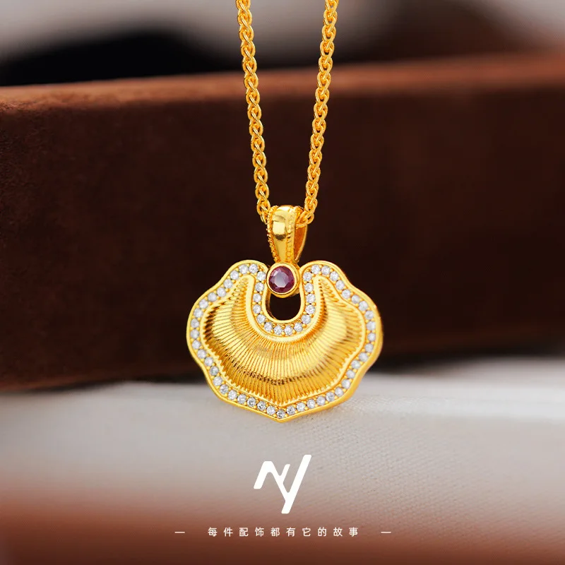 

Light Luxury and High-end New Chinese Style 9999 24K Real Gold Dot Diamond Brushed Ruyi Fu Lock Pendant Collarbone Necklace