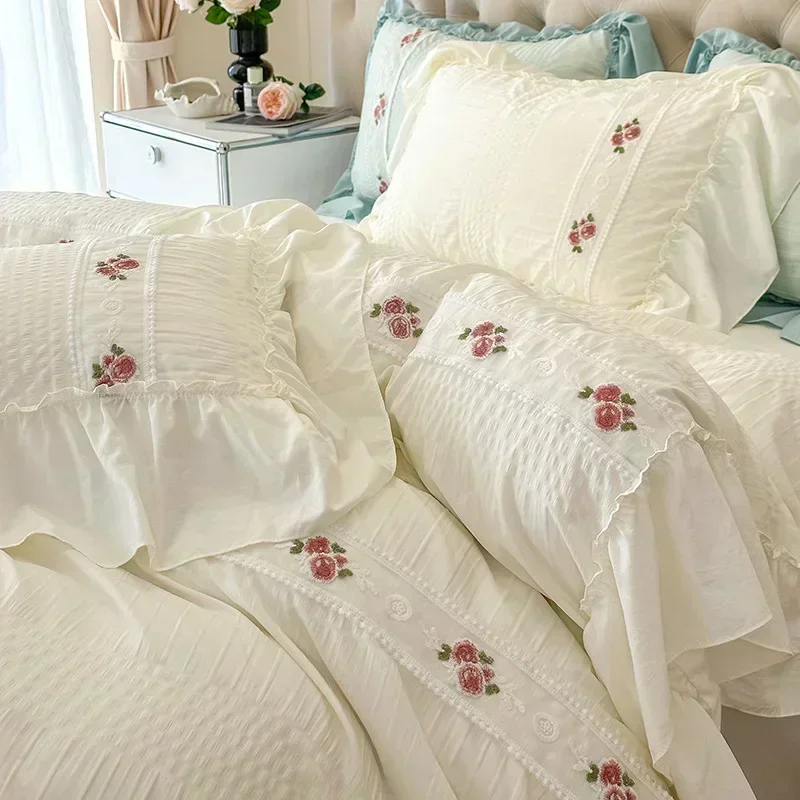 

French Romantic Lace Bubble Gauze Bedding Set Queen Elegant Princess Style Embroidered Duvet Cover Set Ruffled Quilt Cover Sets