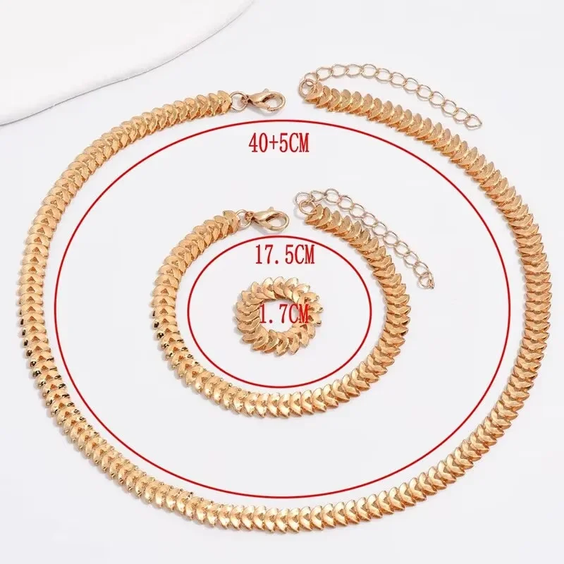 الذهب متعرجة سلسلة طقم مجوهرات المرأة 3 قطعة بيان الموضة قلادة سوار حلقة 40 + 5 سنتيمتر قابل للتعديل خمر أسلوب فاسق