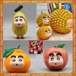 Kredka Shin-chan owocowa seria Model Litchi pomarańczowy Durian banan uroczy kreskówka kreatywny ręcznie robiony samochód ozdoby na biurko zabawki prezenty