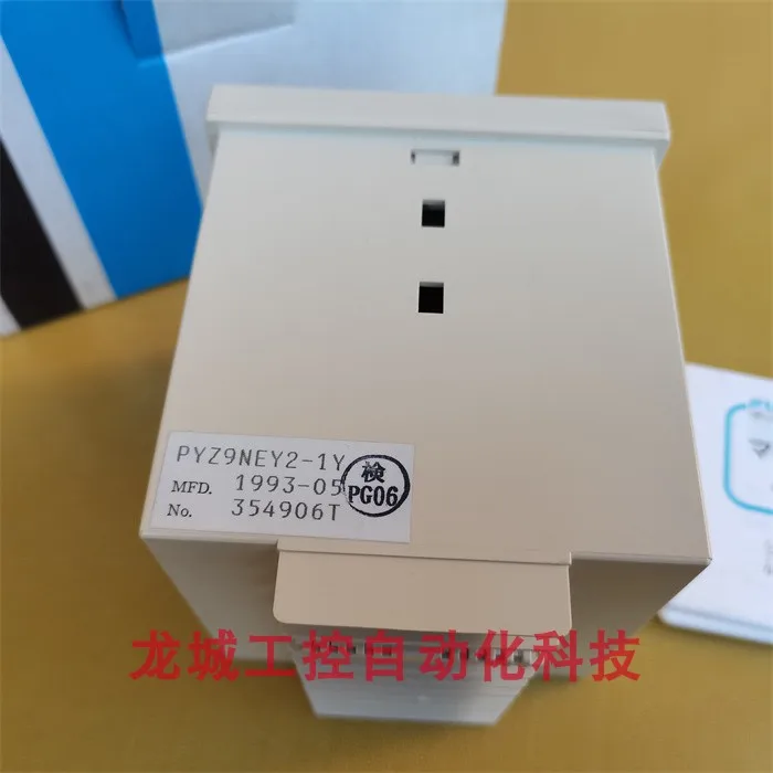 * Spot Sales * Новый оригинальный термостат Fuji Fuji PYZ9NEY2-1Y Spot PYZ9NEY2-1Y