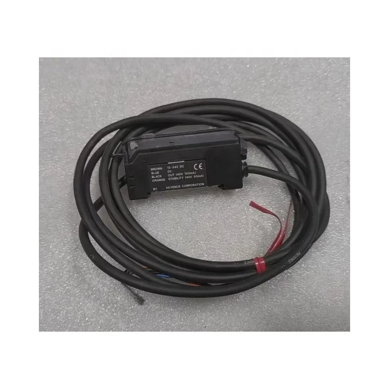 

keyence Fiber Amplifier Cable Type Main Unit NPN FS-M1 Digital Fiber Optic Sensor