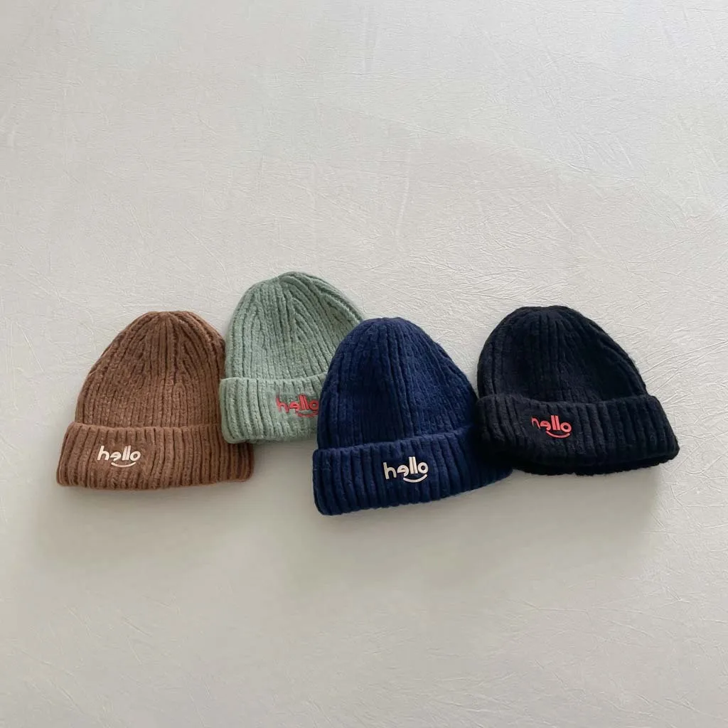 Ricamo lettera berretto bambino berretto 2023 cappello lavorato a maglia per bambini autunno inverno stile coreano ragazzi ragazze cappello Pullover di lana